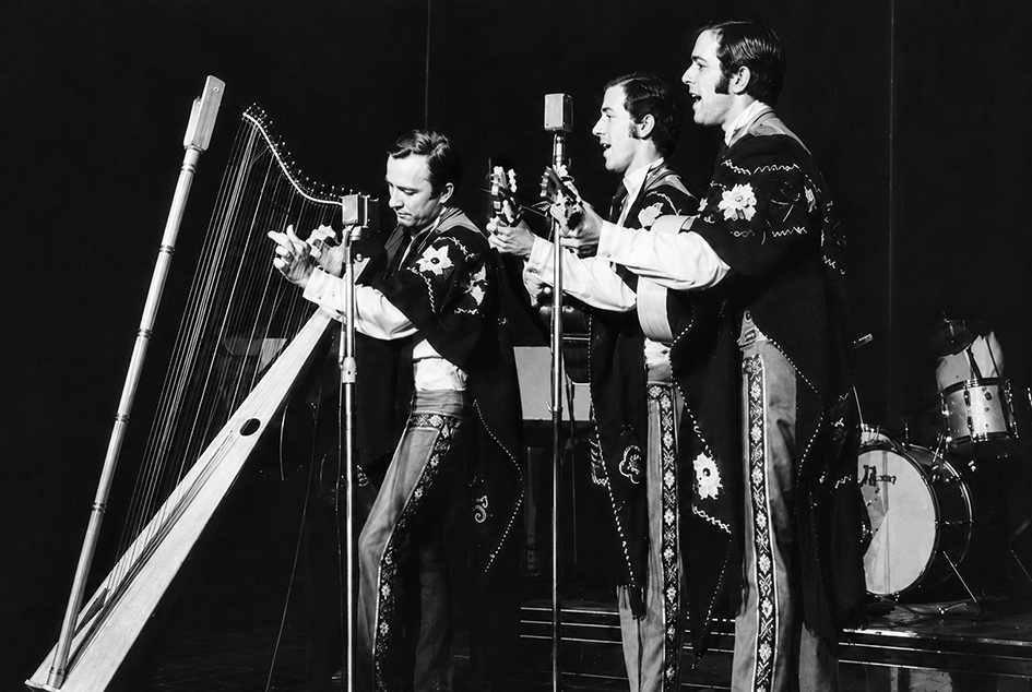 Los Tekila durante una actuación en la sala de fiestas del
trasatlántico Rotterdam , en su gira por el Caribe
(1969).